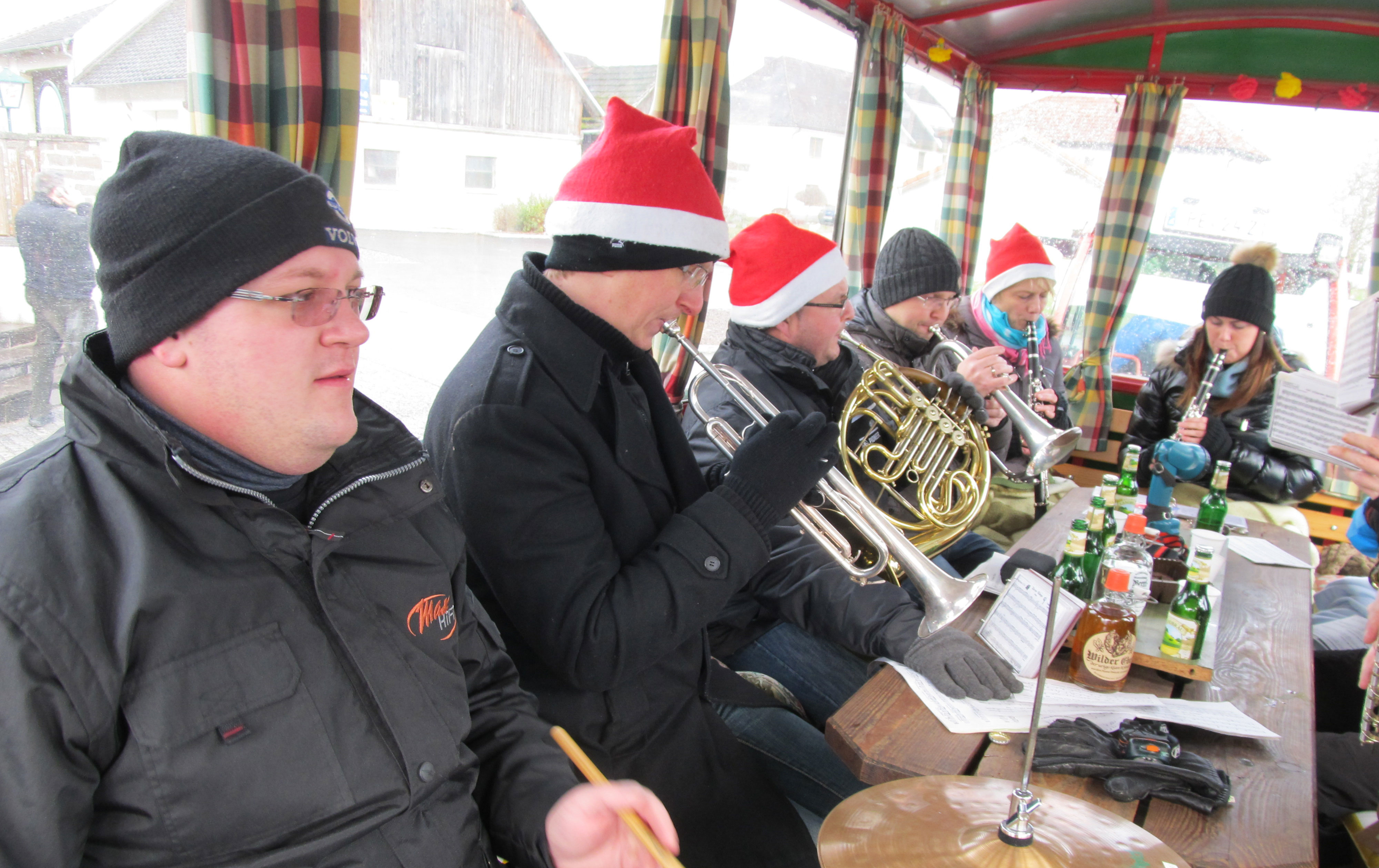 Musikkapelle im Machland-Express